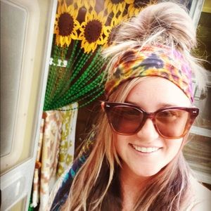 Meet your Posher, Taylor